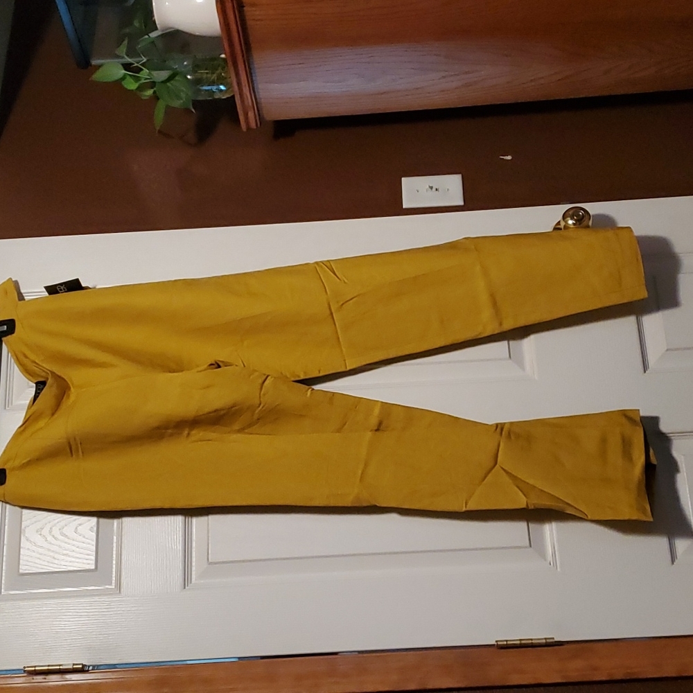 Linen butterscotch yellow pants